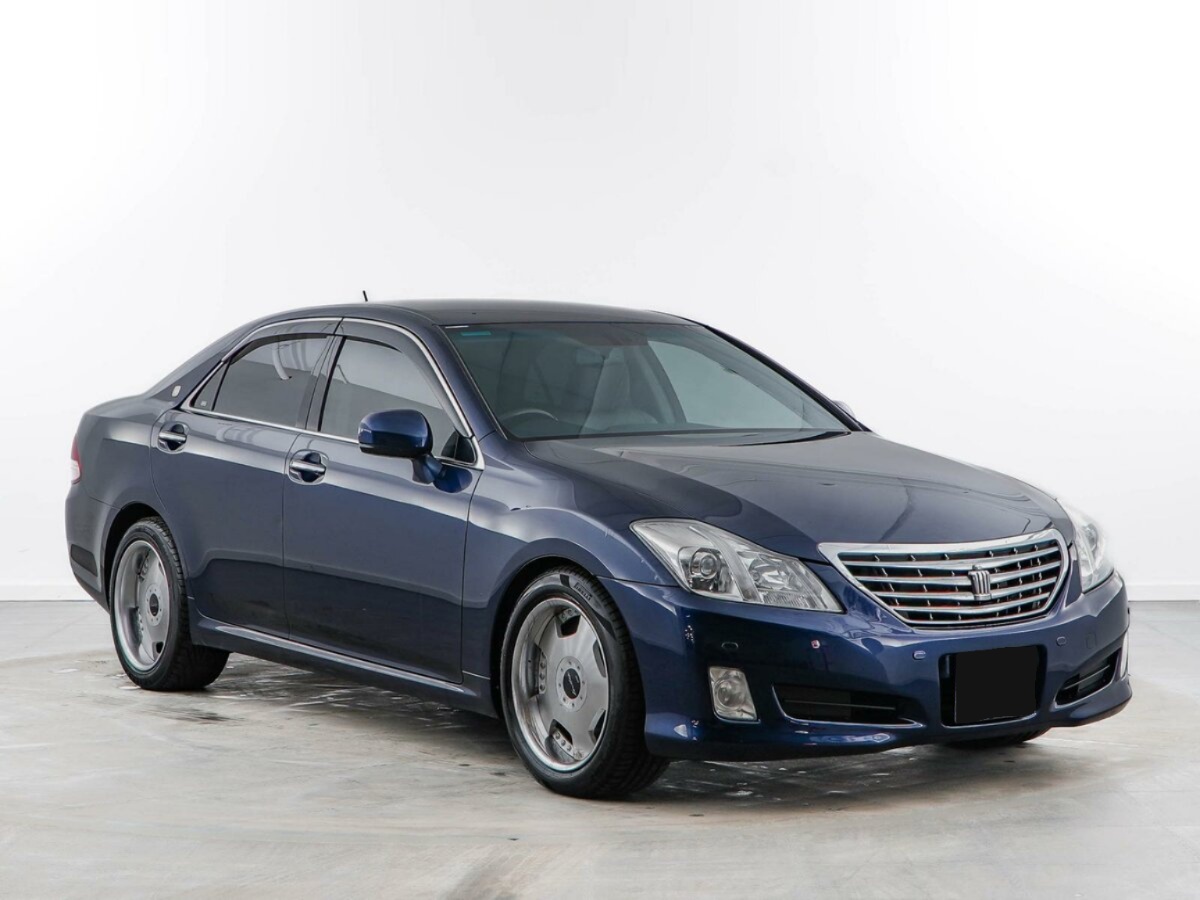 Toyota Crown XIII (S200), 2008